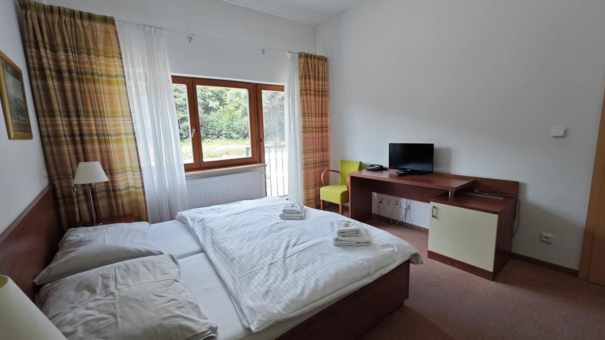 Geyserpark Village Karlsbad Buitenkant foto